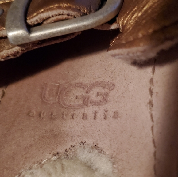 UGG Sandals size 7 - Picture 6 of 7